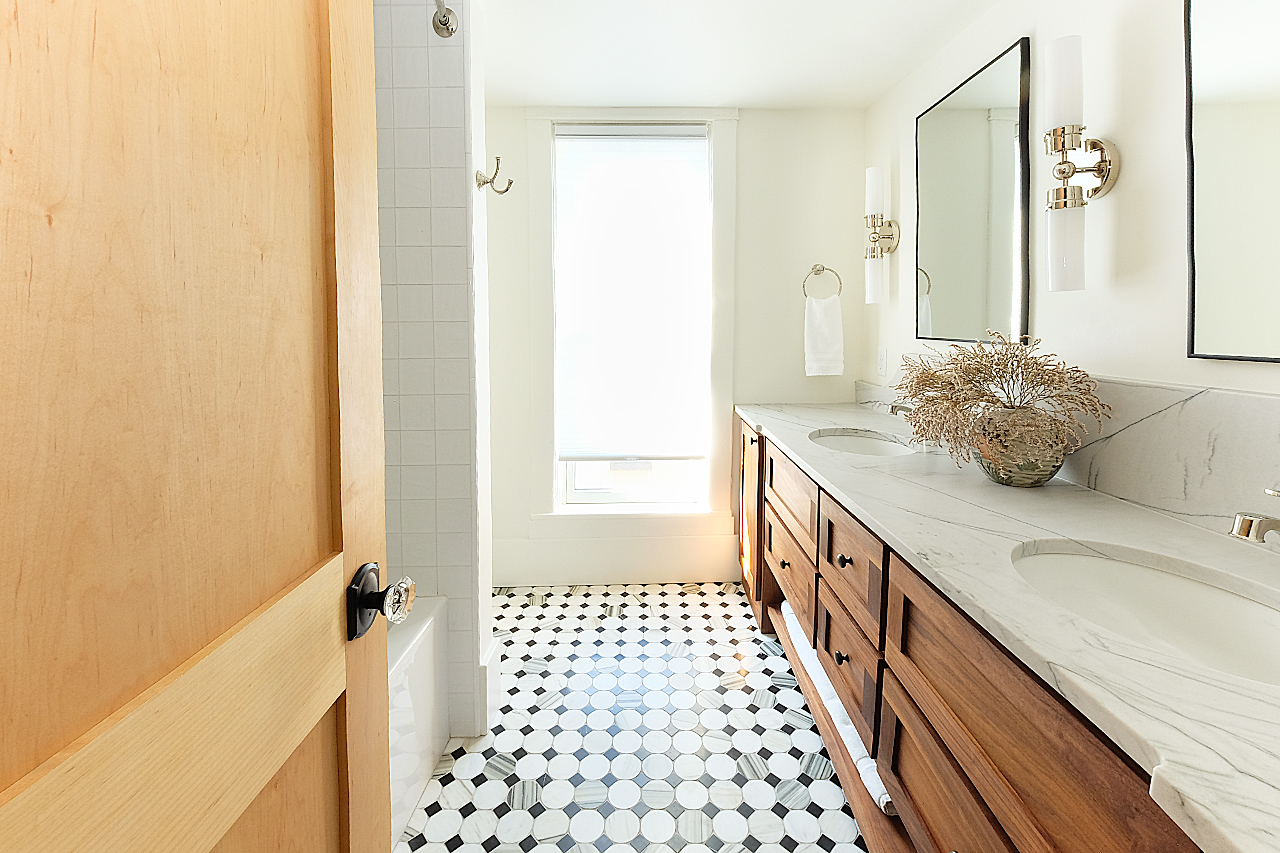 1-bathroom-1-ready-for-web